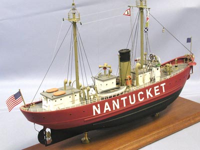 Nantucket Lightship / LV-112 model kit